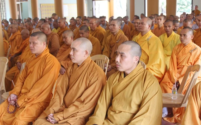 Bình Định: Mùa an cư hướng đến chư Tăng Ni trẻ ảnh 8 H3.JPG