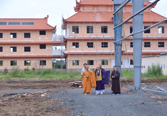 Khoa tu ngay 9-8 (6).JPG