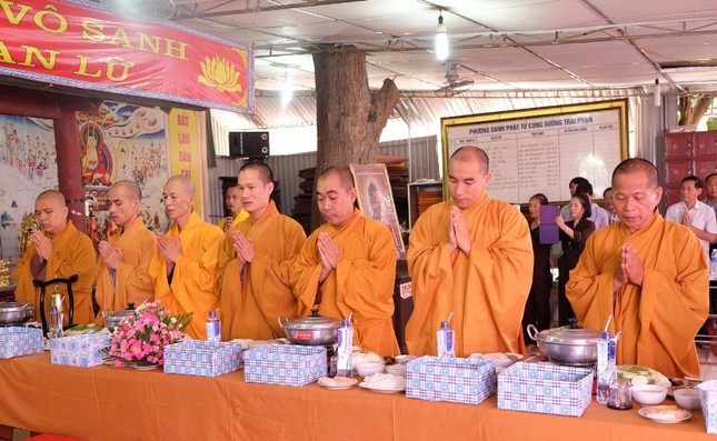 htinh 2.jpg
