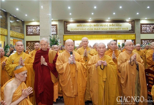 Giáo hội PGVN viếng tang cố Đại lão HT.Thích Giác Nhiên ảnh 18 AAAAA (24).jpg