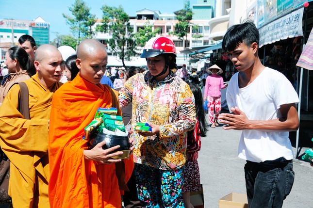 Kiên Giang: Lễ đặt bát khai mạc lễ hội Vu lan ảnh 4 ktvl-7.jpg