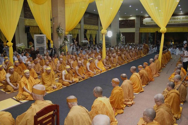 Hệ phái Khất sĩ tổ chức lễ tưởng niệm Pháp sư ảnh 3 1 phap su 3.jpg