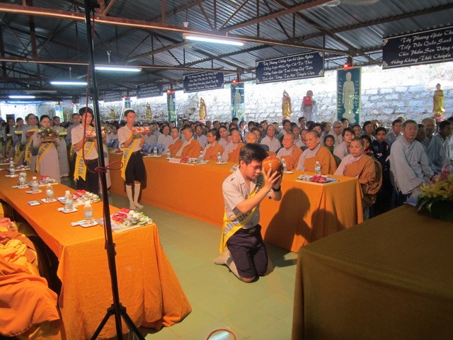 Chùa Linh Sơn Pháp Ấn tổ chức Đại lễ Vu lan PL.2559 ảnh 1 a35.jpg