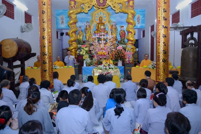 Lễ Bông hồng cài áo tại chùa Quang Minh ảnh 1 BTN_0039.JPG