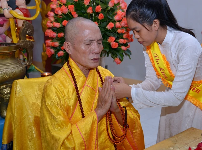 Lễ Bông hồng cài áo tại chùa Quang Minh ảnh 2 BTN_0052.JPG