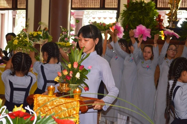 Lễ Tự tứ, Vu lan tại Phật học viện Hải Đức Nha Trang ảnh 2 danghoa.JPG