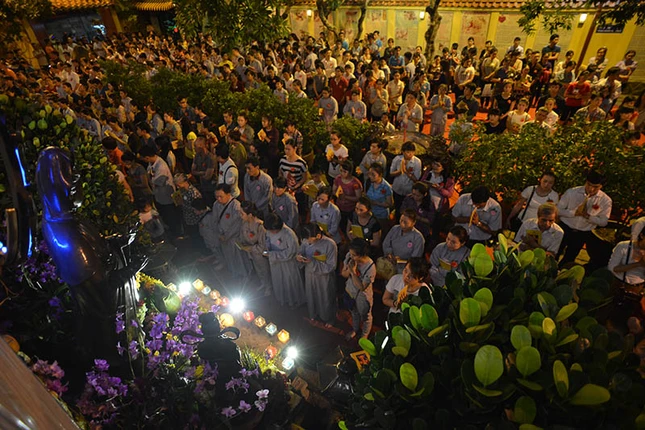 vu lan, rằm tháng 7, báo hiếu, cha mẹ