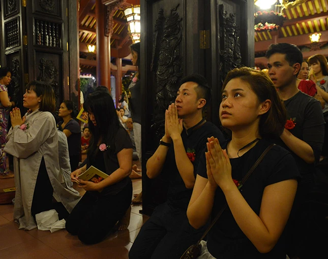 vu lan, rằm tháng 7, báo hiếu, cha mẹ