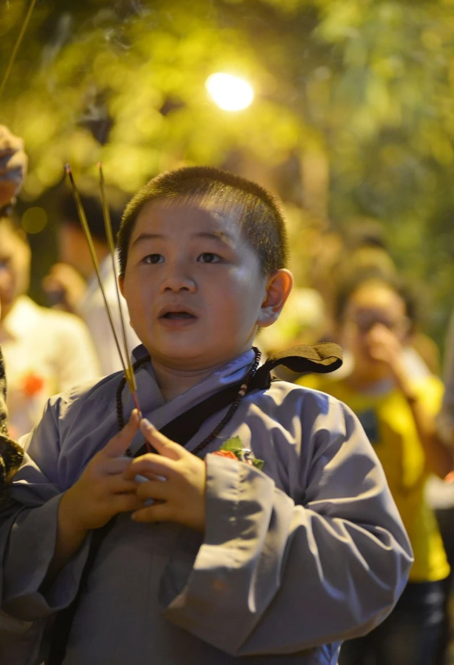 vu lan, rằm tháng 7, báo hiếu, cha mẹ