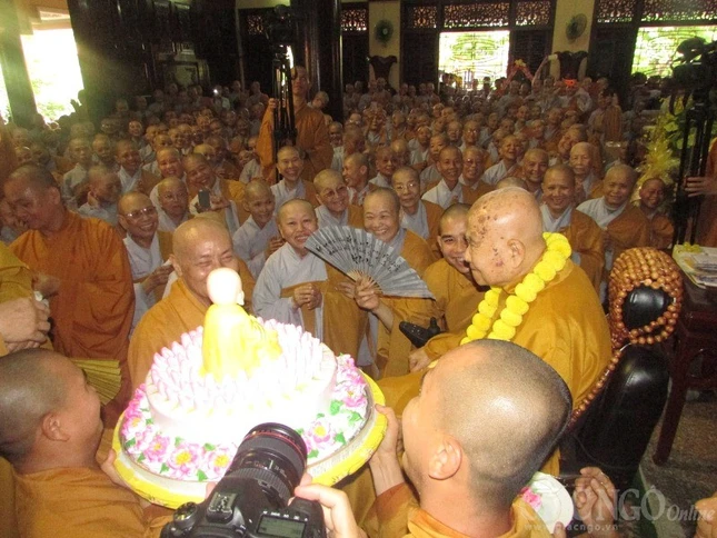 Tăng Ni, Phật tử khánh tuế HT.Thích Thanh Từ 92 tuổi ảnh 1 tvuong6.JPG