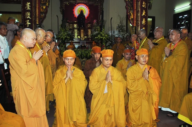 Long An: Lễ truy niệm, di quan cố HT.Thích Tắc Ngộ ảnh 2 DSC_4214.JPG