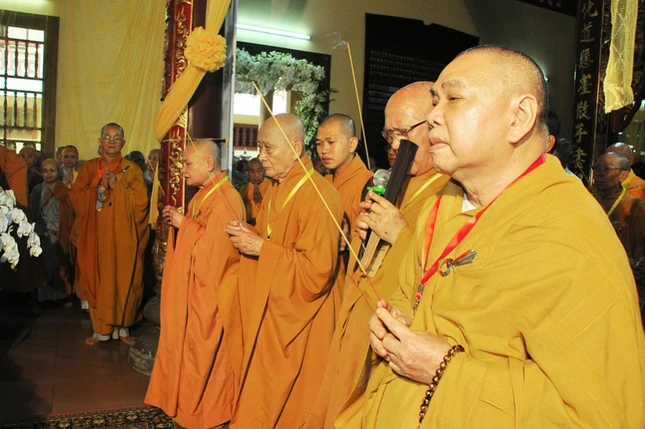 Long An: Lễ truy niệm, di quan cố HT.Thích Tắc Ngộ ảnh 6 DSC_4416.JPG