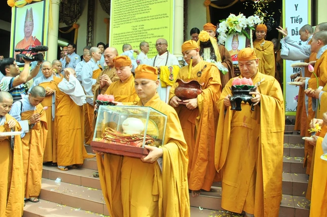 Long An: Lễ truy niệm, di quan cố HT.Thích Tắc Ngộ ảnh 8 DSC_4501.JPG