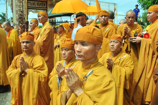 Long An: Lễ truy niệm, di quan cố HT.Thích Tắc Ngộ ảnh 17 DSC_4550.JPG