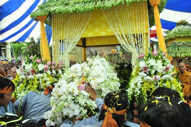 Long An: Lễ truy niệm, di quan cố HT.Thích Tắc Ngộ ảnh 15 DSC_4642.JPG