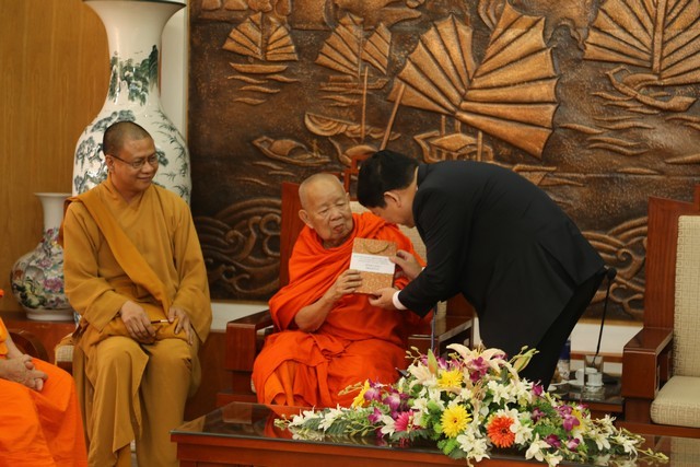 Ban Tôn giáo Chính phủ tiếp đoàn Liên minh PG Lào ảnh 3 1 lao 2.jpg