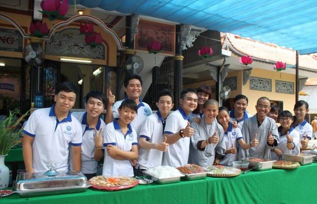 Khóa tu “Hướng nghiệp” dành cho giới trẻ ảnh 1 10662045_766394116759787_1349243910954728277_o.jpg