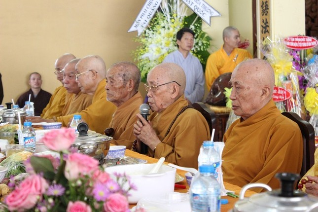 TP.HCM: Lễ tiểu tường cố HT.Thích Như Thọ ảnh 4 8bd.jpg