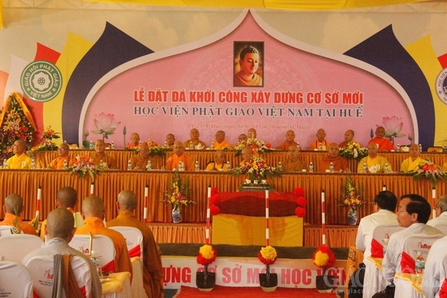Chính thức đặt đá xây dựng Học viện PGVN tại Huế ảnh 1 anh2.jpg