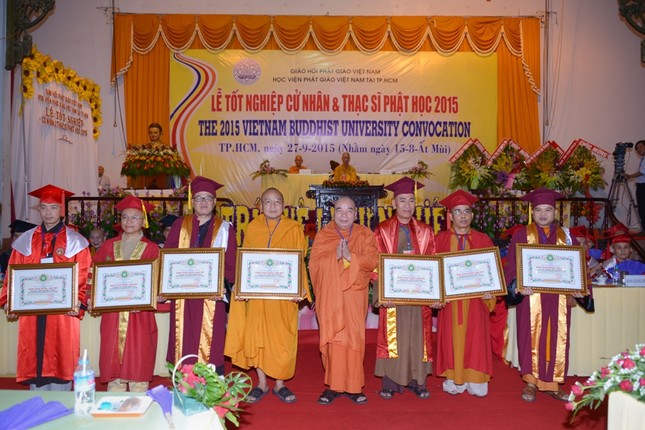 Le Tot Nghiep (22).JPG