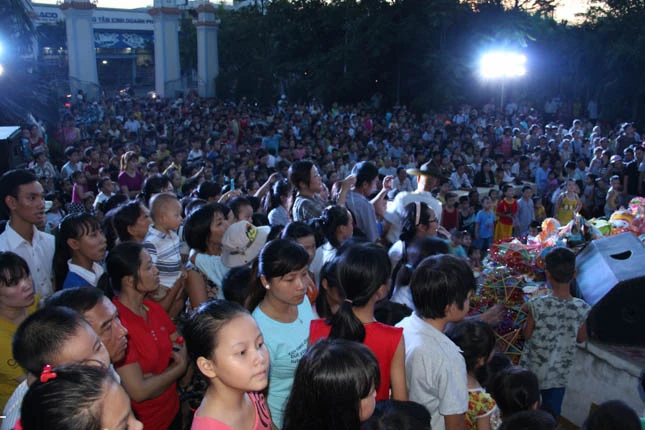 Đà Nẵng: Chùa Quang Minh tổ chức Trung thu ảnh 2 quang minh 1.jpg