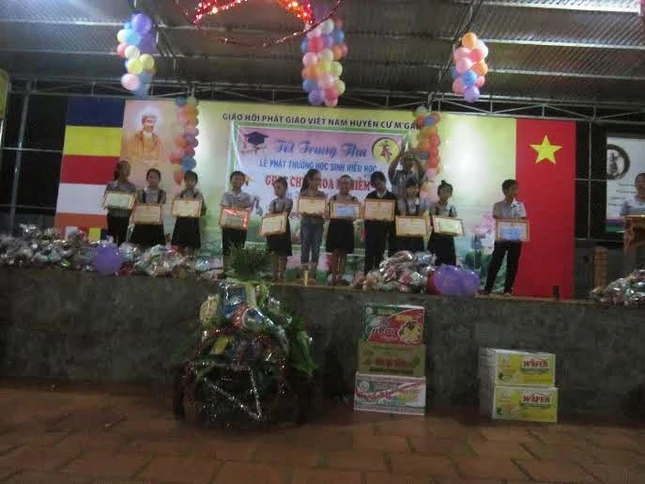 Nhiều cơ sở Phật giáo, từ thiện tổ chức Trung thu ảnh 2 trung thu 2.jpg