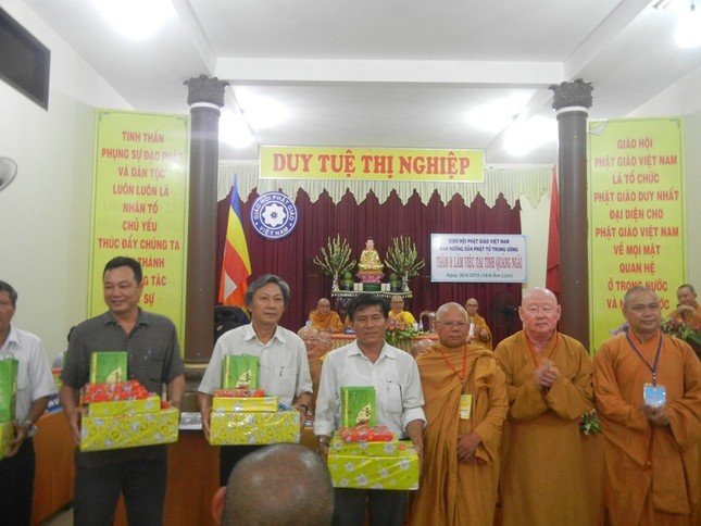 Ban Hướng dẫn Phật tử T.Ư làm việc tại Quảng Ngãi ảnh 4 DSCN0311.jpg