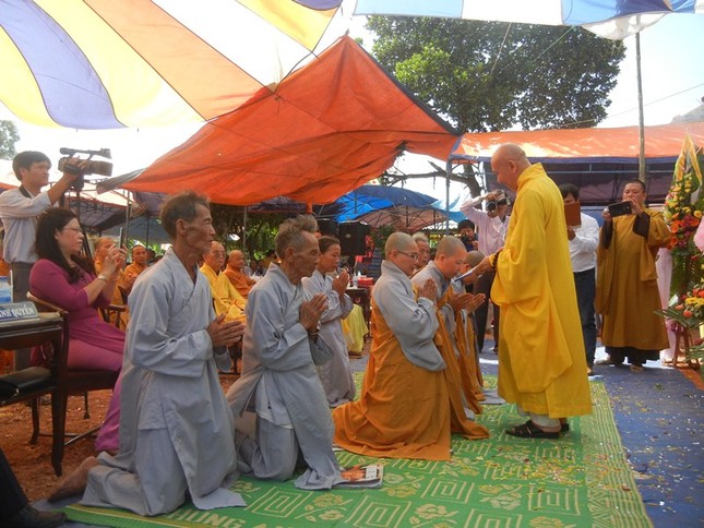 Quảng Ngãi: Lễ bổ nhiệm trụ trì chùa An Long ảnh 1 DSCN0332.jpg