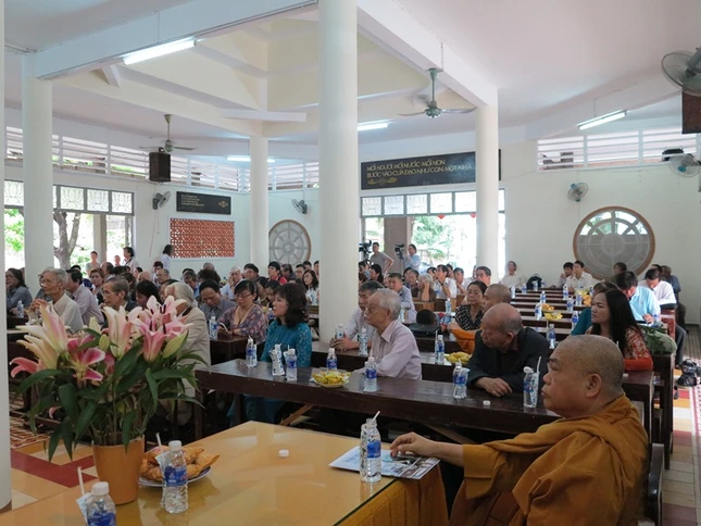 Tọa đàm về GS.NGND Hoàng Như Mai tại TX.Trung Tâm ảnh 4 GS Mai4.JPG