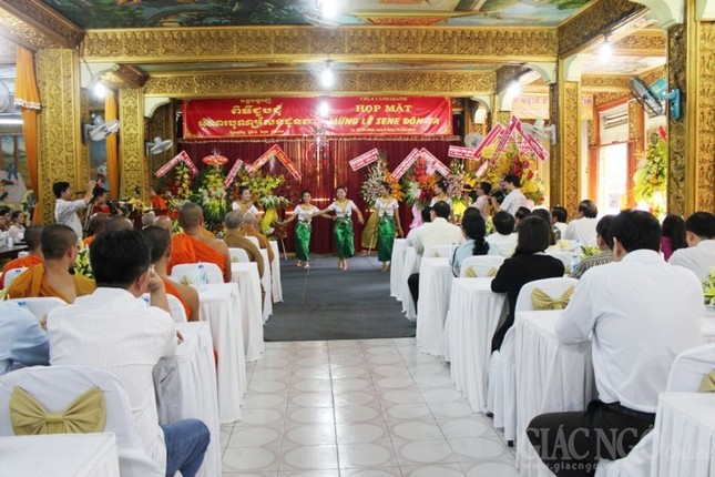Họp mặt nhân lễ hội Sene Đôn-ta tại chùa Candaransì ảnh 3 5ct.jpg