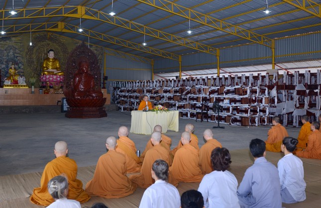 Khoa tu ngay 11-10-2015 (2).JPG