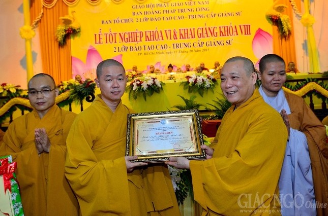 Gần 100 Tăng Ni tốt nghiệp Cao - Trung cấp giảng sư ảnh 6 h6.jpg