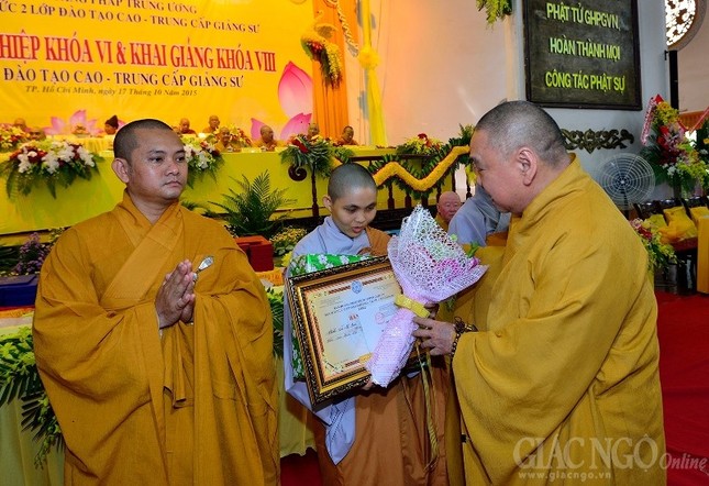 Gần 100 Tăng Ni tốt nghiệp Cao - Trung cấp giảng sư ảnh 7 h7.jpg