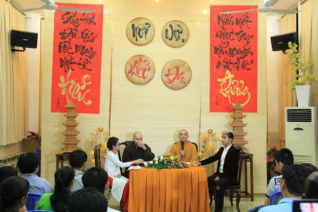 Bạn trẻ dự tọa đàm "Nỗi khổ niềm đau" ảnh 1 toa dam 2.jpg