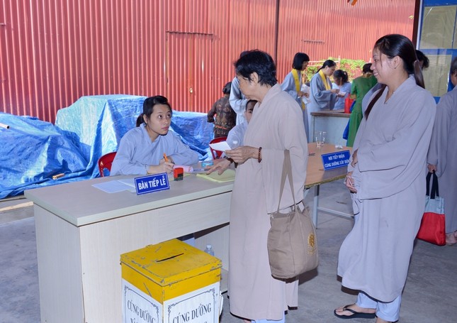 Khoa tu ngay 25-10-2015 (8).JPG