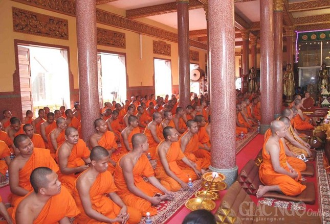 Phật giáo Campuchia tổ chức lễ dâng y Kathina ảnh 5 vgiang13.jpg