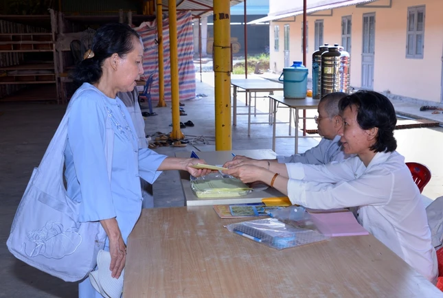 Khoa tu ngay 8-11 (3).JPG