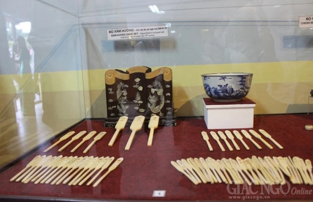 TP.HCM: Triển lãm "Cuộc sống nội cung triều Nguyễn" ảnh 5 5ds.jpg