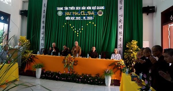 Trung tâm Huệ Quang làm lễ tri ân nhân ngày Nhà giáo ảnh 2 4mt.jpg