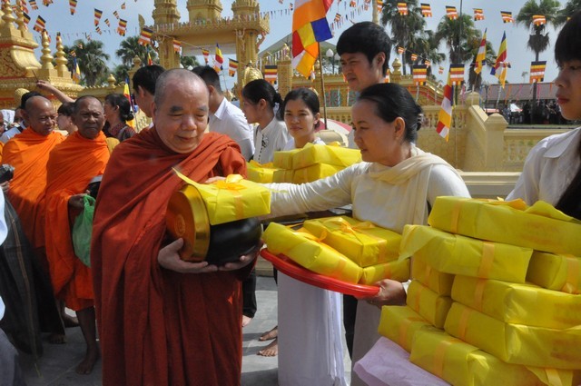 Hà Nội: Lễ dâng y Kathina tại chùa Khleang ảnh 9 a hn 7.jpg