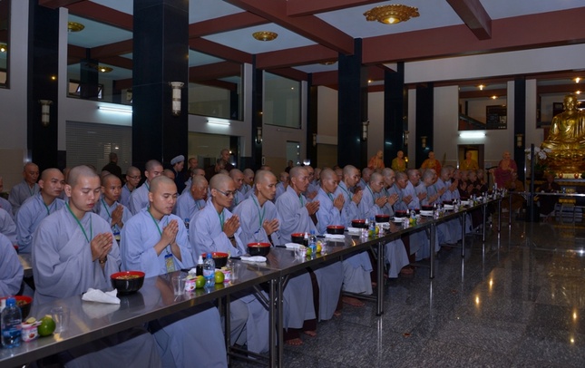 Gioi truong Hue Nghiem -Chieu 28-11-2015 (19).JPG