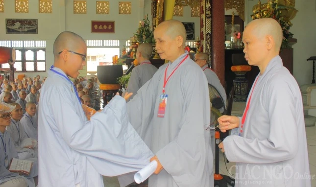 Tại Kim Sơn & Huê Lâm, giới tử đã nhập giới trường ảnh 17 HUE LAM.9B.JPG
