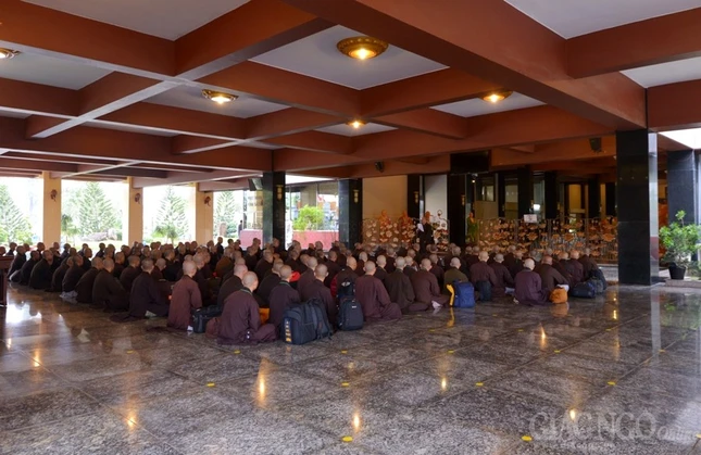 Nhap gioi truong Hue Nghiem (7).JPG