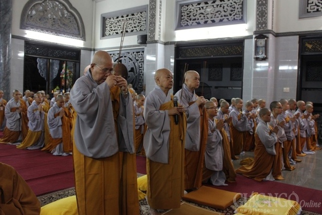 Khóa lễ sám hối đầu tiên tại giới trường Kim Sơn ảnh 2 2sh1.jpg