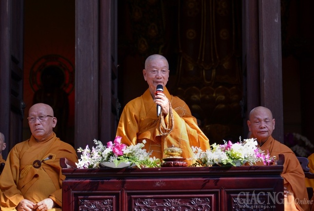 Phat thuong Gioi tu Ty kheo (13).JPG