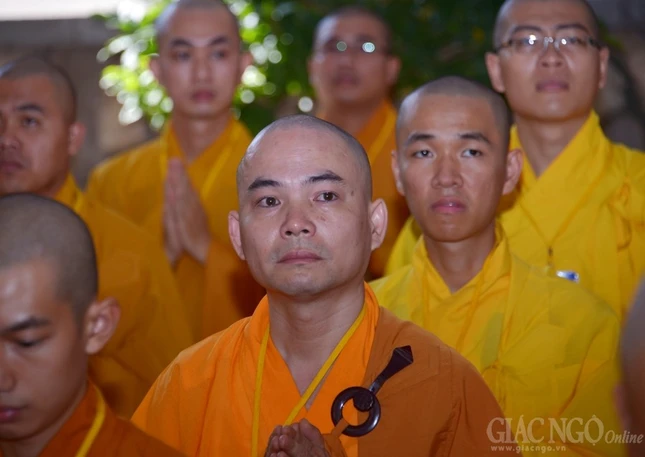 Phat thuong Gioi tu Ty kheo (14).JPG