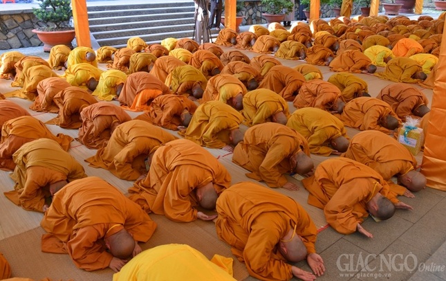 Phat thuong Gioi tu Ty kheo (15).JPG