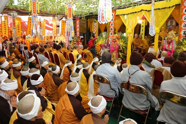 Cung tống kim quan cố NT.Thích Đàm Ánh trà-tỳ ảnh 1 1 hnoi 1.jpg