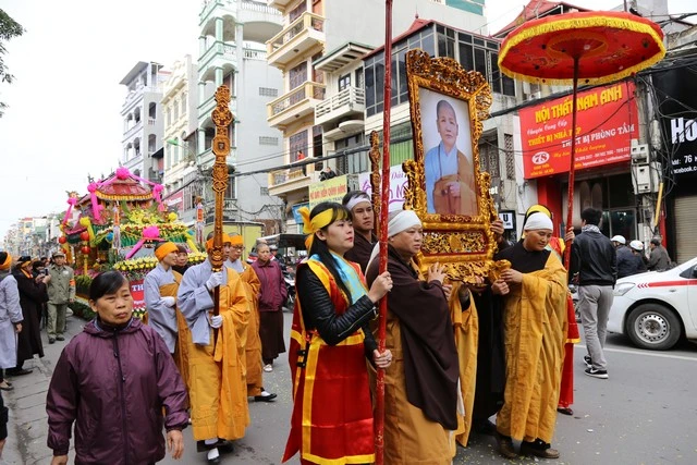Cung tống kim quan cố NT.Thích Đàm Ánh trà-tỳ ảnh 6 1 hnoi 6.jpg