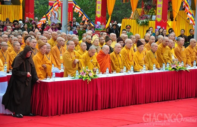 Tưởng niệm 707 năm Phật hoàng nhập Niết-bàn ảnh 10 H10.JPG